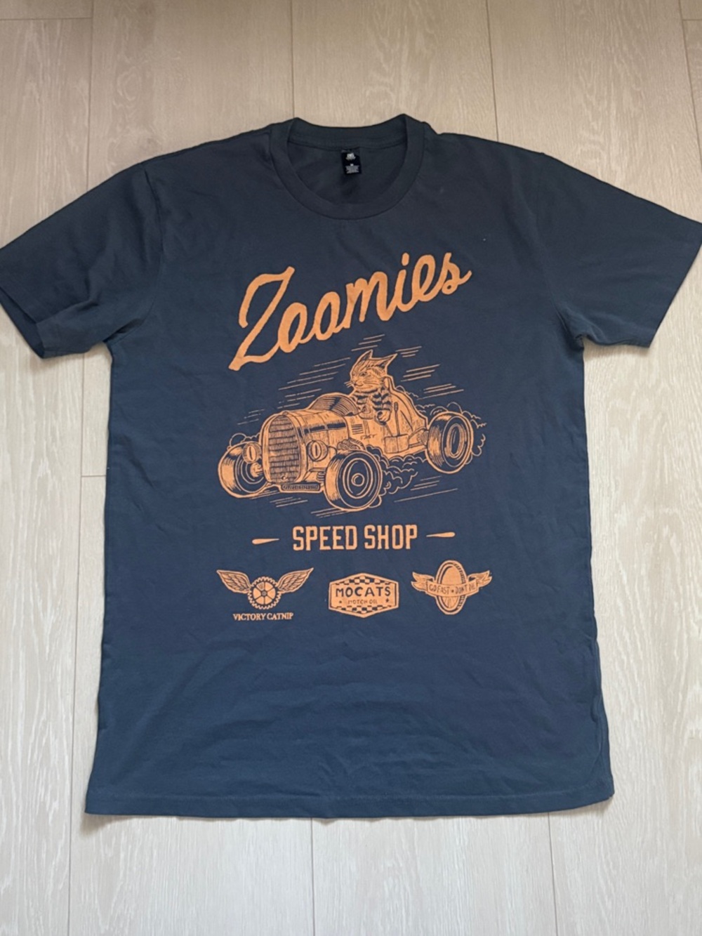 ✨Zoomies Speed Shop Navy Short-Sleeve Tee with Orange Graphic